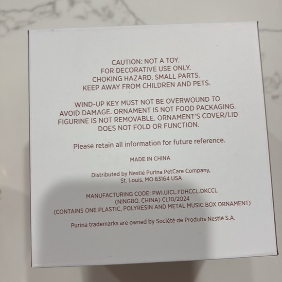 Fancy Feast 2024 Cat Christmas 40th anniversary musical ornament new - Picture 5 of 7